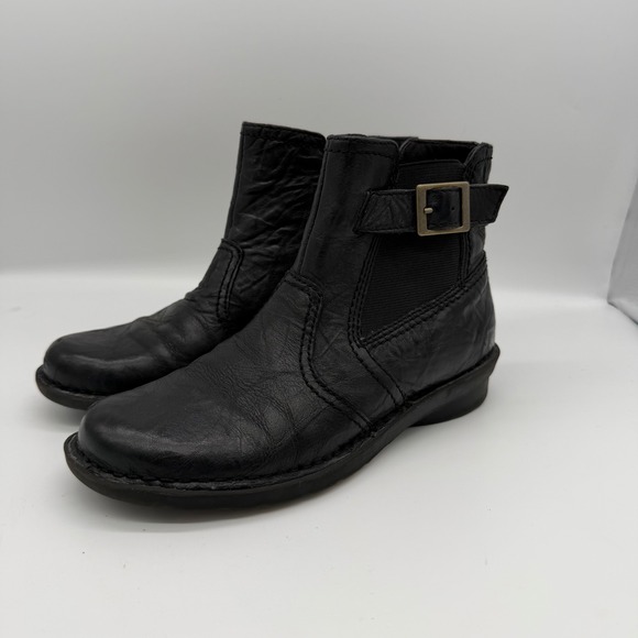Clarks Shoes - Clarks Womens Black Leather Ankle Boots Side Zip Buckle Low Wedge 5.5M 39300